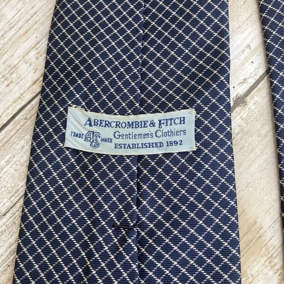 VTG 80s Abercrombie & Fitch Tie Navy Geometric 100% Silk Made in USA 58”x3.75” - Picture 3 of 9
